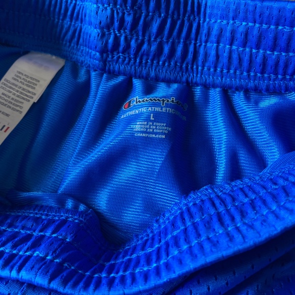 Athletic shorts - Picture 3 of 3